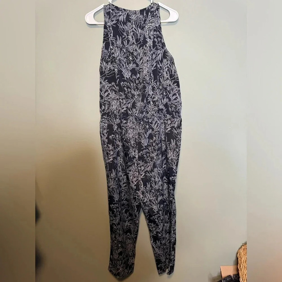 Ann Taylor Black & White Floral Sleeveless Deep V-Neck Jumper Size XL - Picture 4 of 6